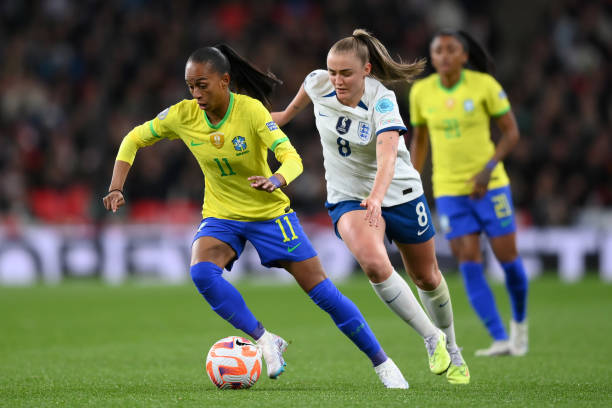 随着羽毛球 随着羽毛球