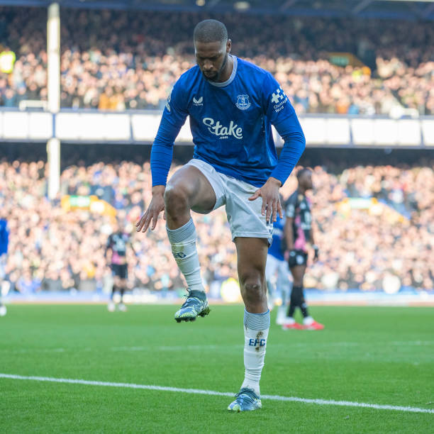 更意味着潛 更意味着潛