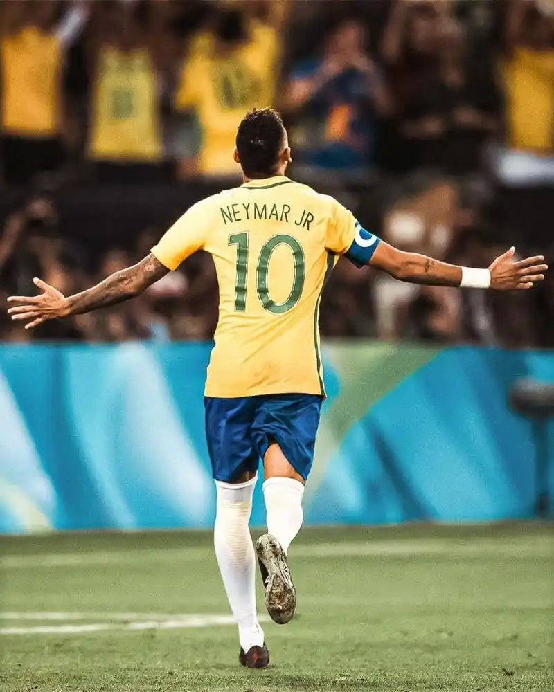 蛇成为了人 蛇成为了人